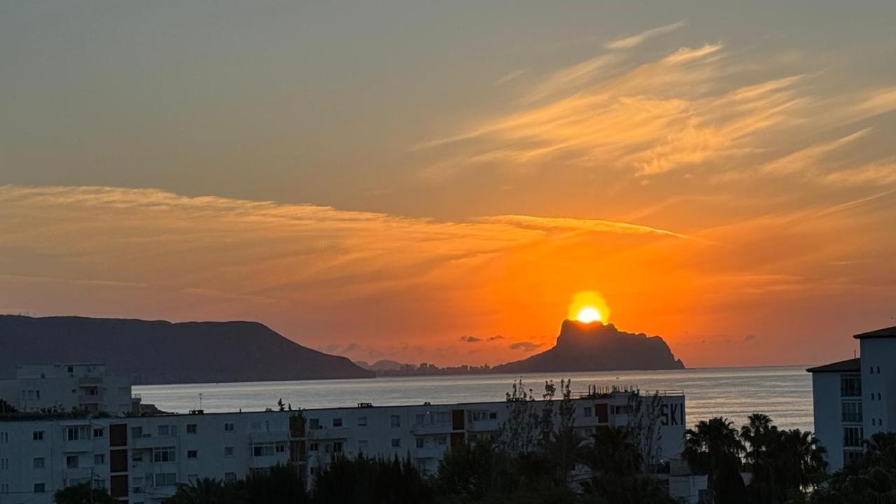 Penthouse In Albir With Sea Views, 100m From Appartement *